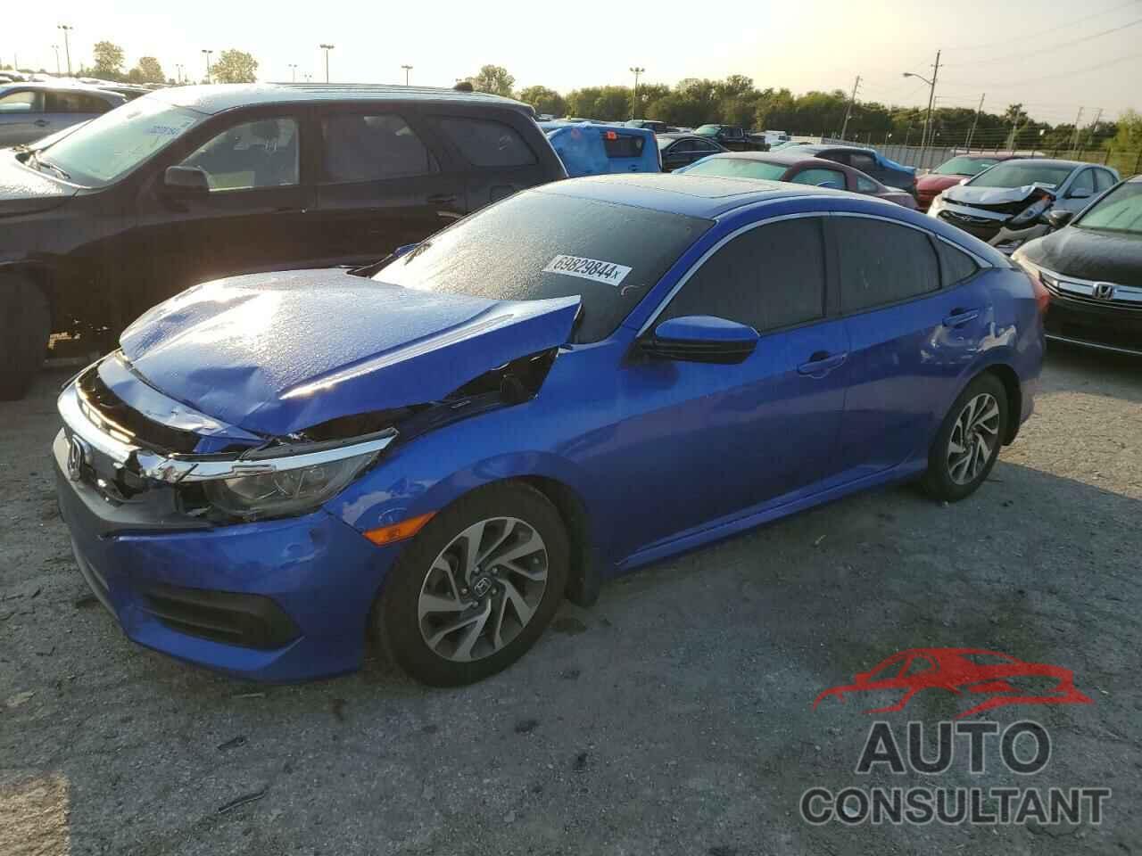 HONDA CIVIC 2018 - 19XFC2F77JE023057