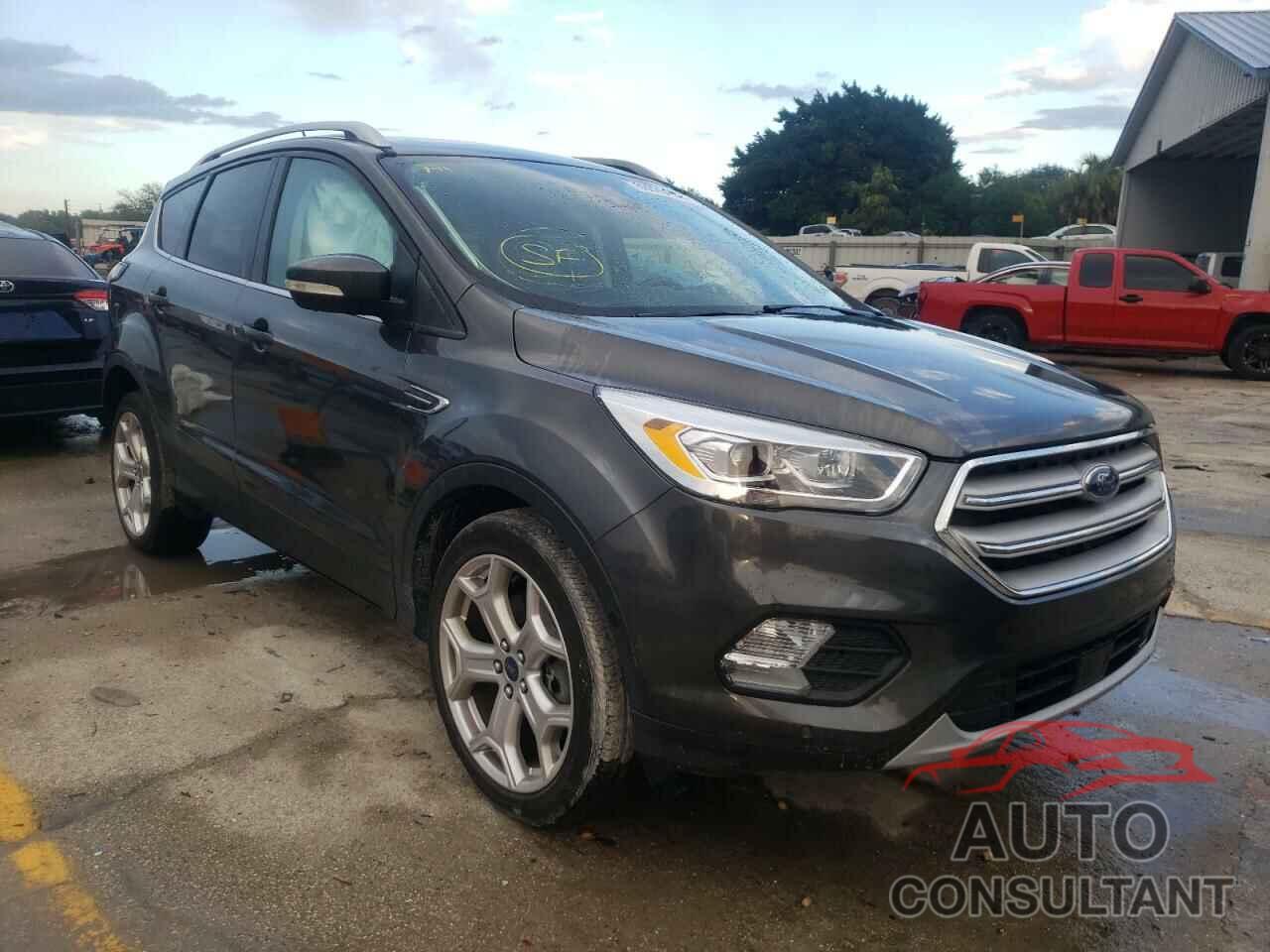 FORD ESCAPE 2018 - 1FMCU0J90JUA17076