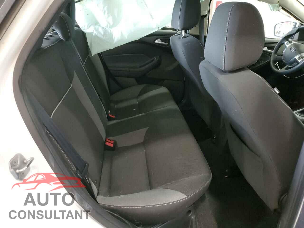 FORD FOCUS 2012 - 1FAHP3F20CL451852