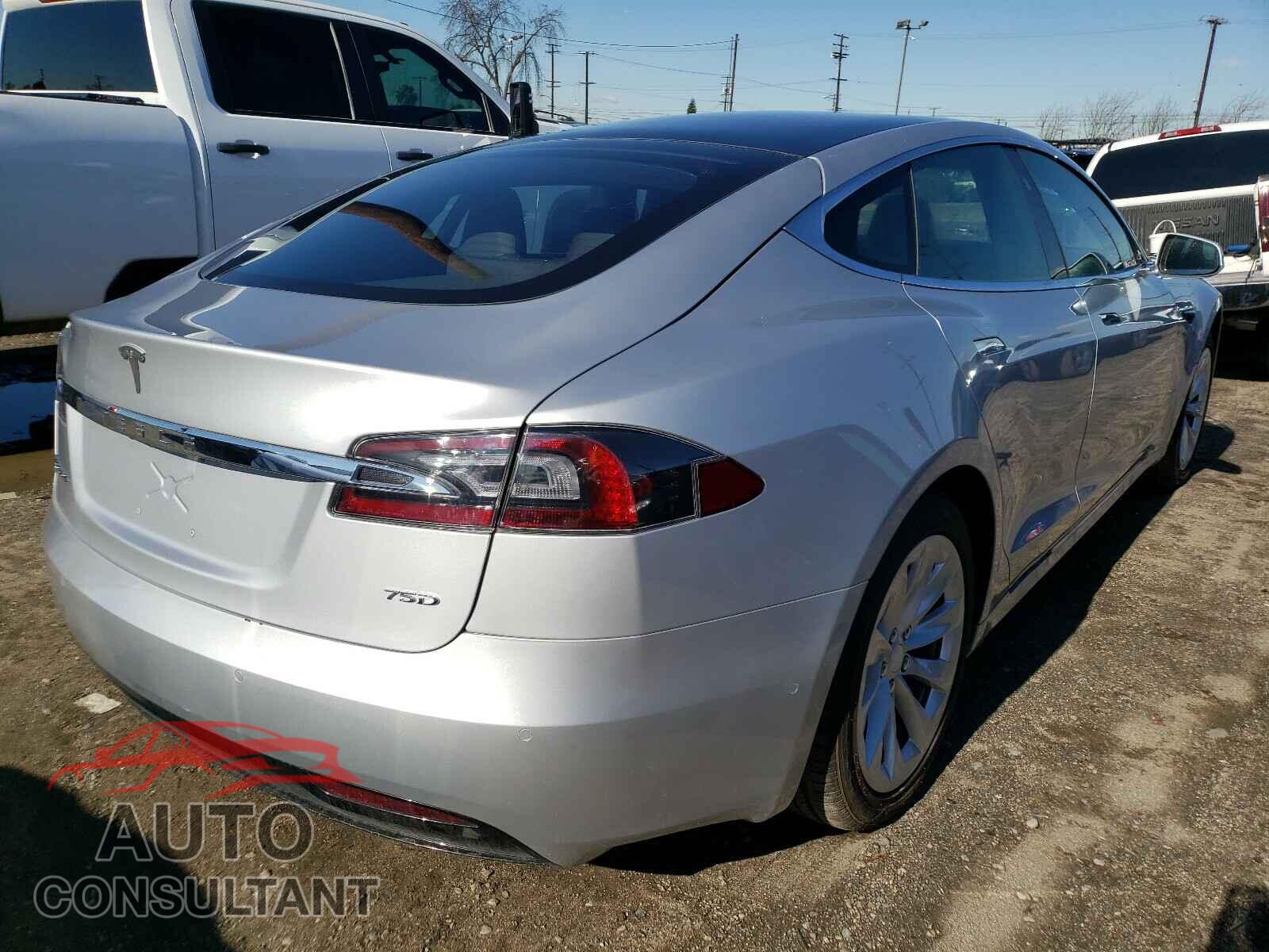 TESLA MODEL S 2018 - 5YJSA1E24JF272026