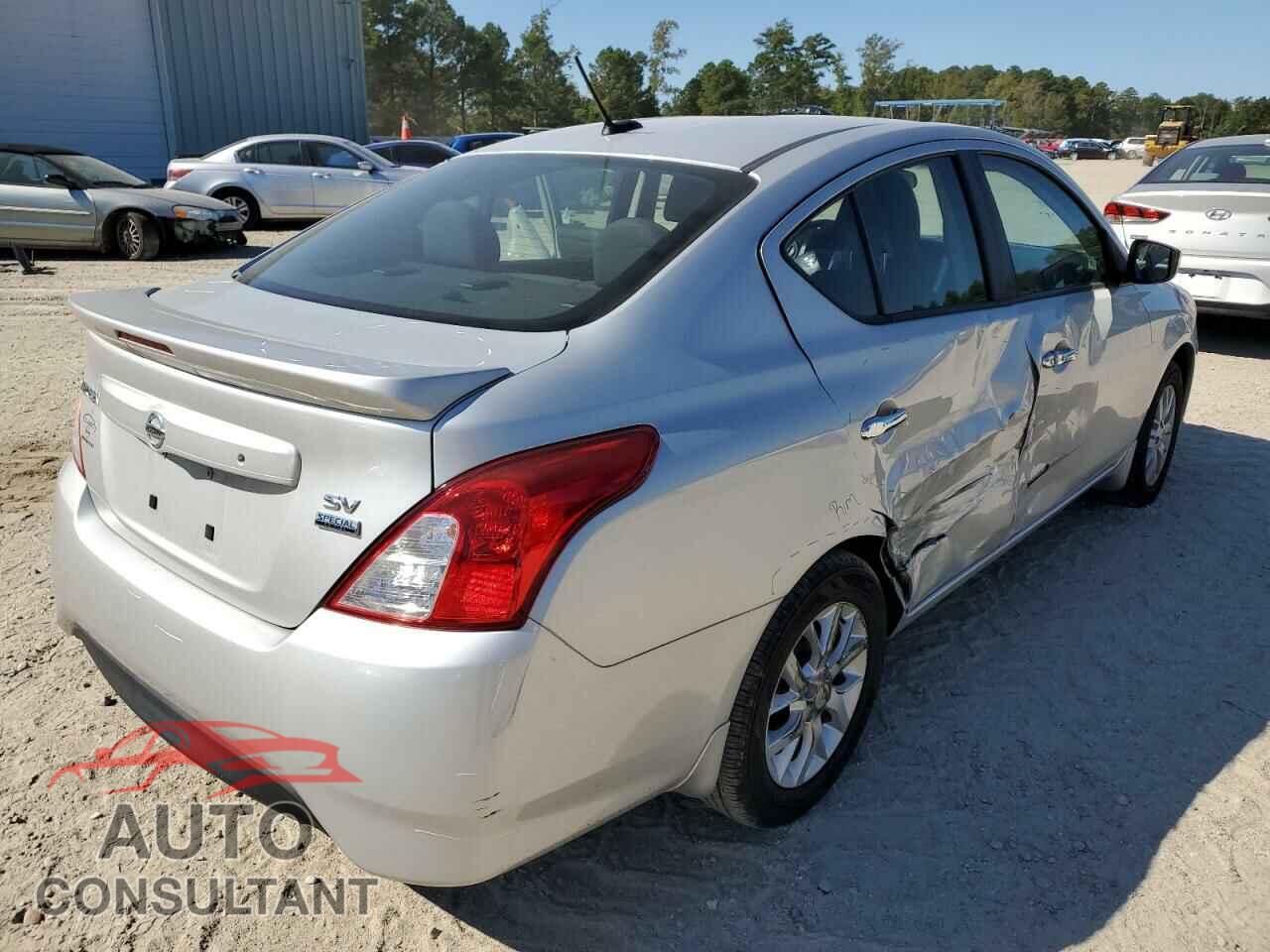 NISSAN VERSA 2017 - 3N1CN7AP3HL851648
