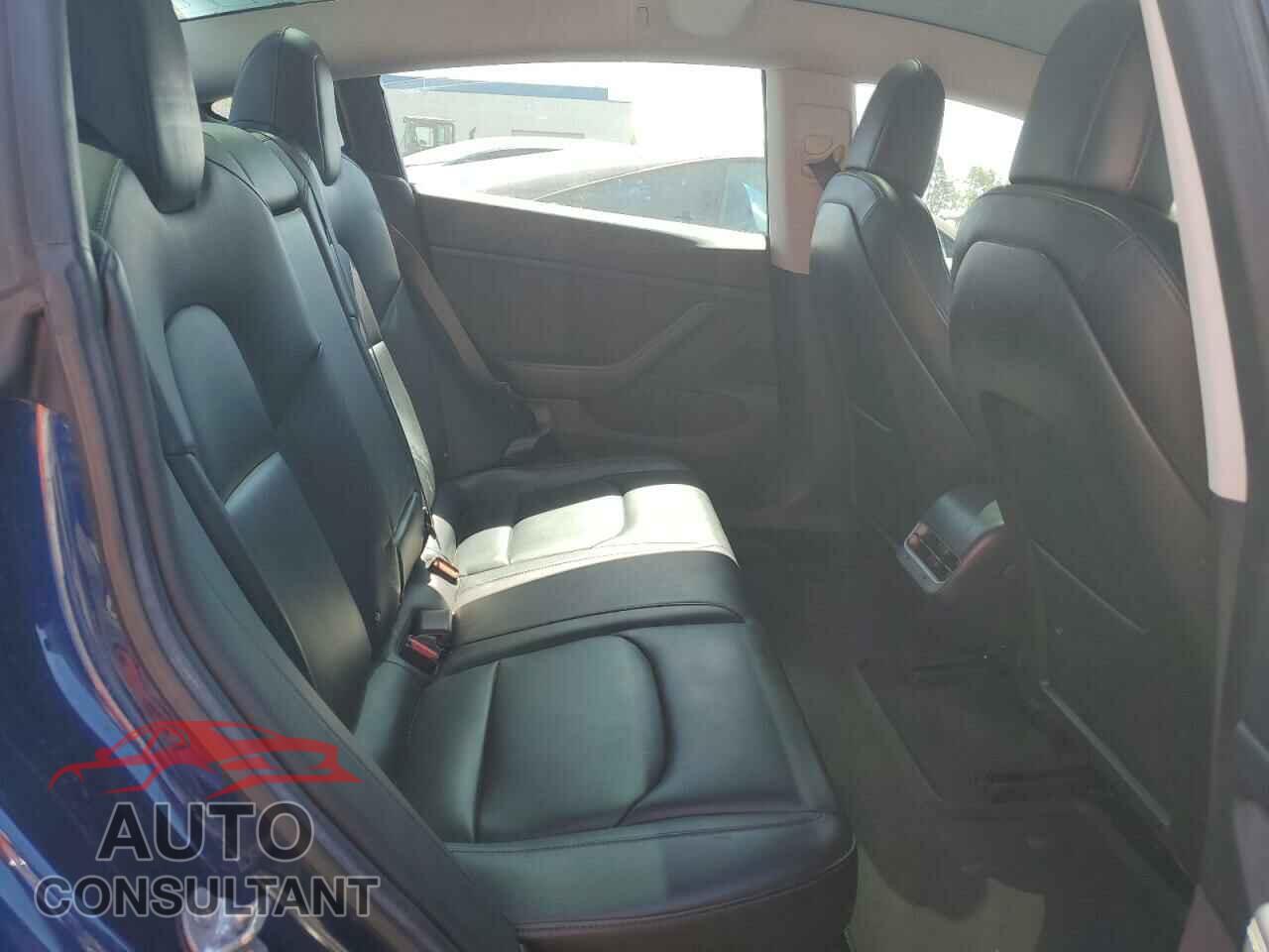 TESLA MODEL 3 2018 - 5YJ3E1EA5JF016929