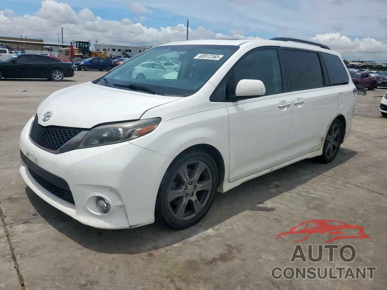 TOYOTA SIENNA 2017 - 5TDXZ3DC9HS821990