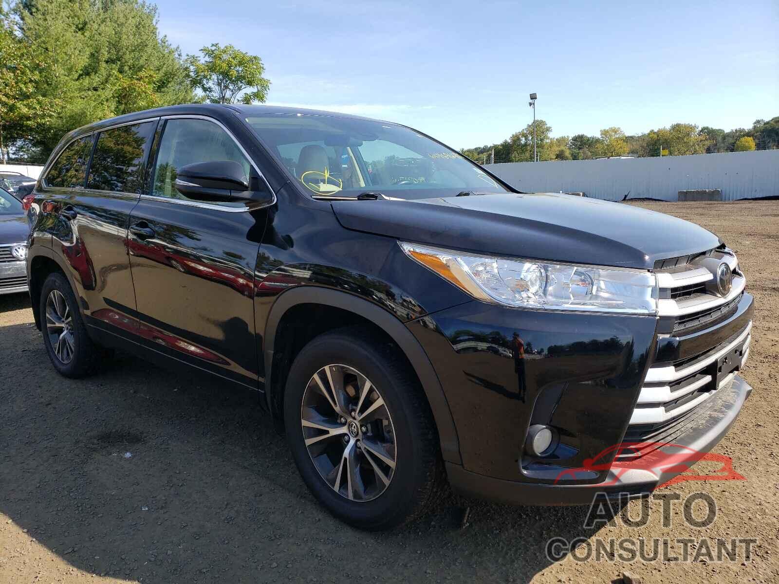 TOYOTA HIGHLANDER 2018 - 5TDBZRFH0JS898520