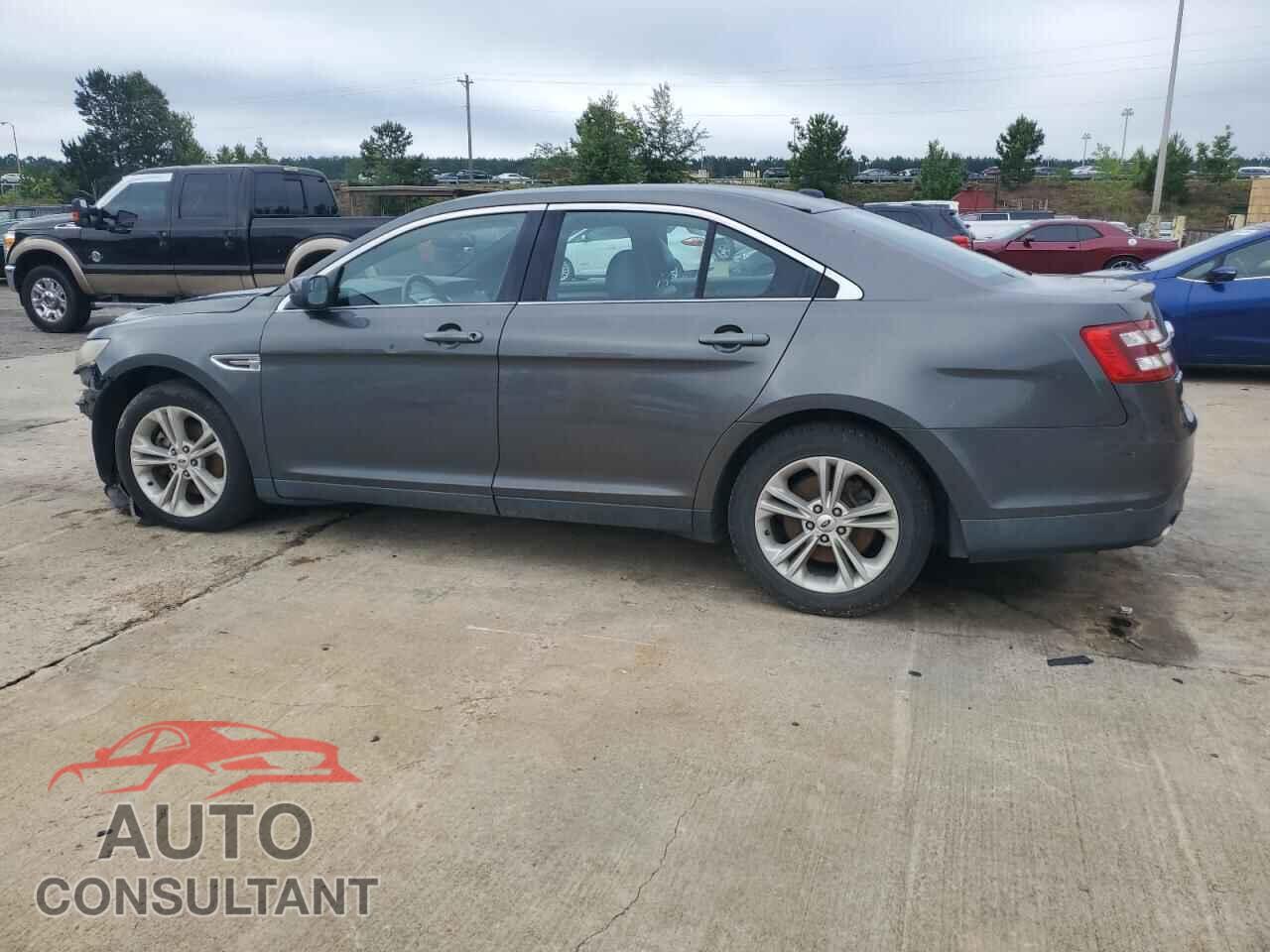 FORD TAURUS 2015 - 1FAHP2E86FG181135