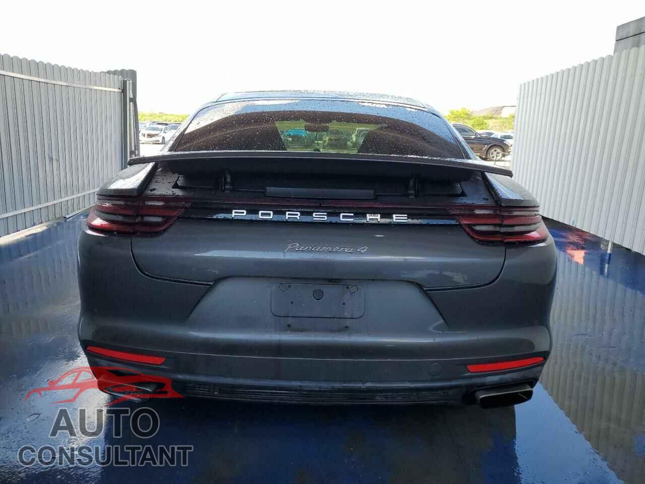 PORSCHE PANAMERA 2017 - WP0AA2A77HL101667