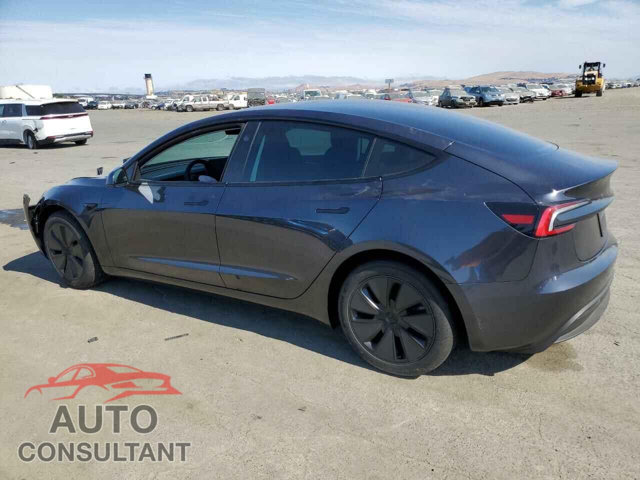 TESLA MODEL 3 2024 - 5YJ3E1EA3RF746382