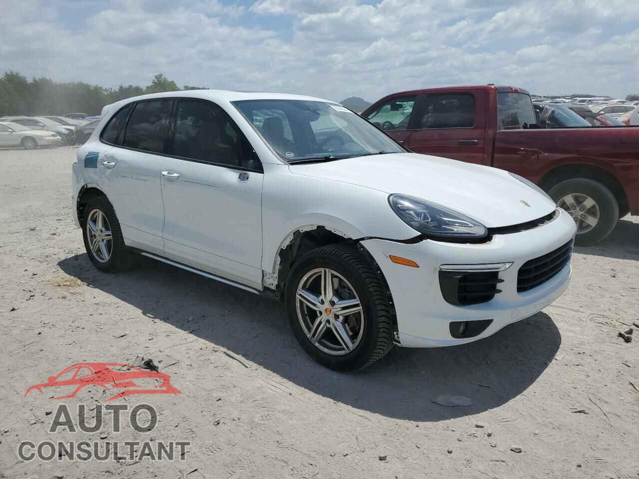 PORSCHE CAYENNE 2016 - WP1AA2A27GKA08767