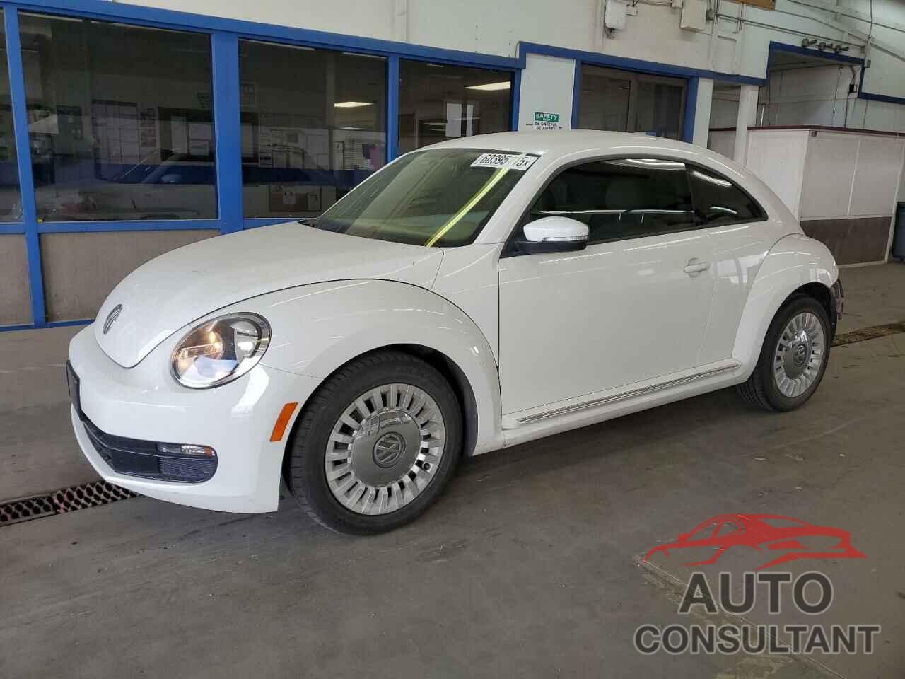 VOLKSWAGEN BEETLE 2014 - 3VWJP7AT7EM609170