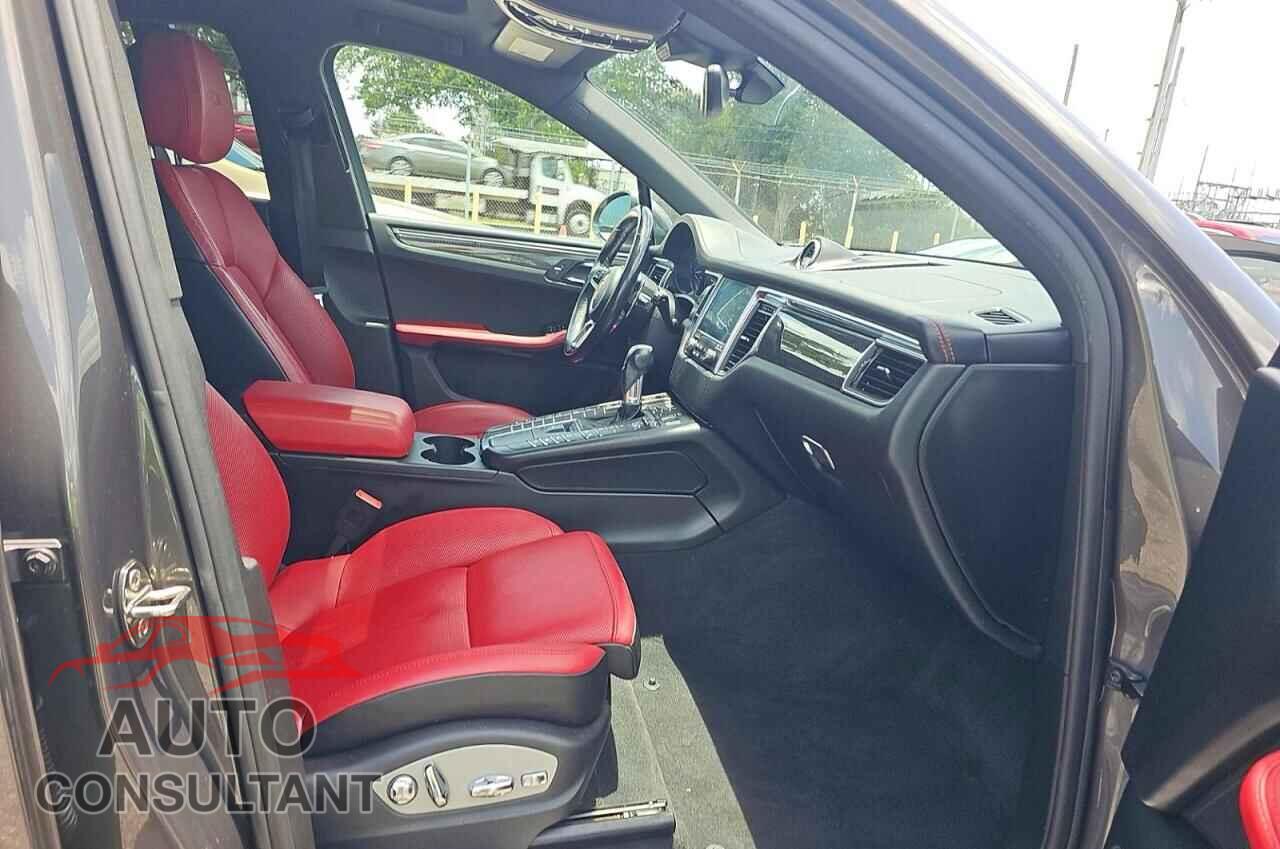 PORSCHE MACAN 2018 - WP1AG2A59JLB62312