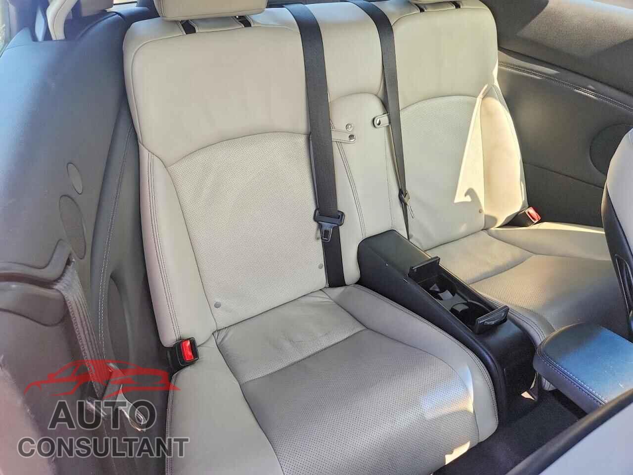 LEXUS IS 2012 - JTHFF2C27C2522147