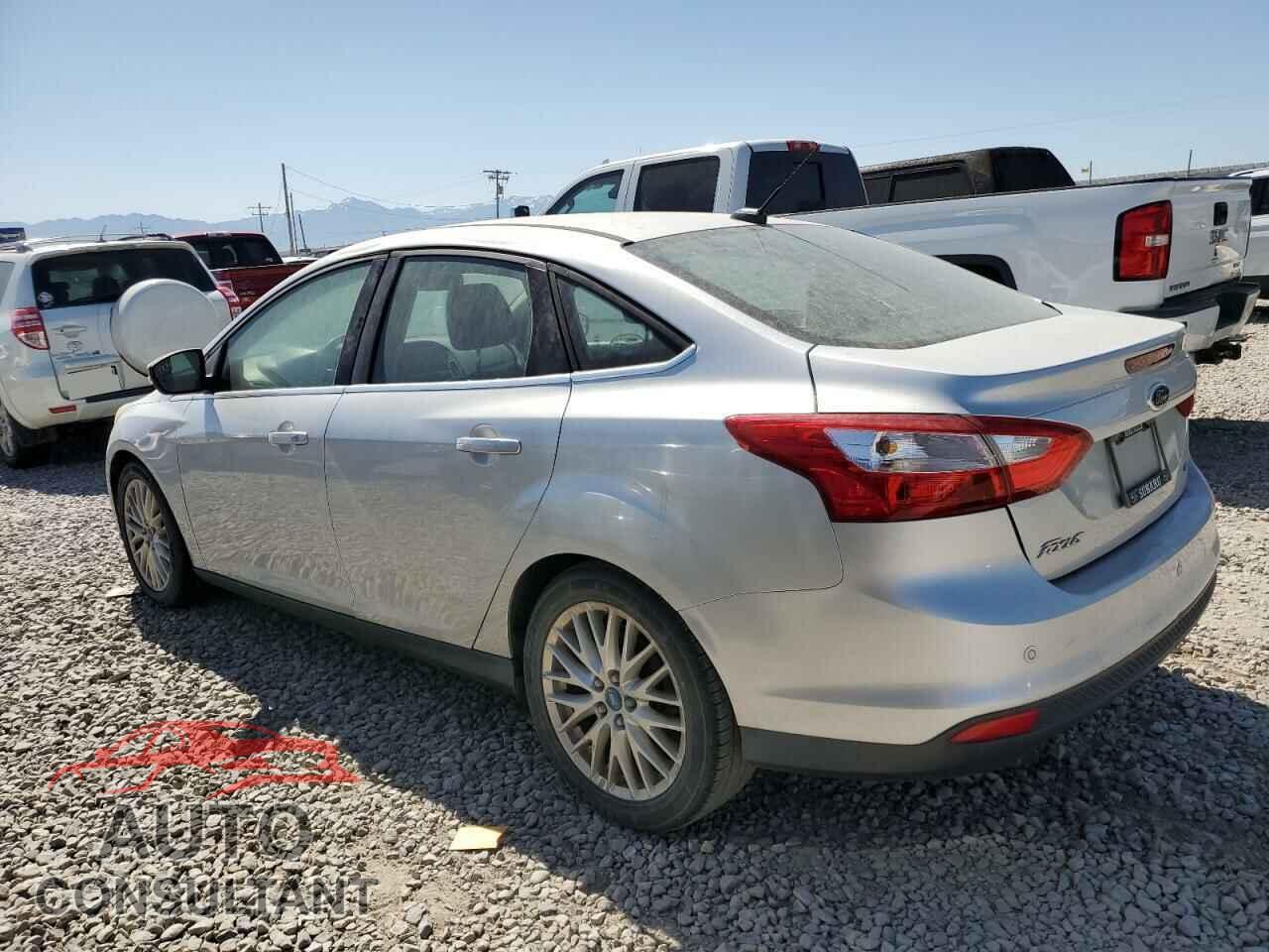 FORD FOCUS 2012 - 1FAHP3H24CL273456