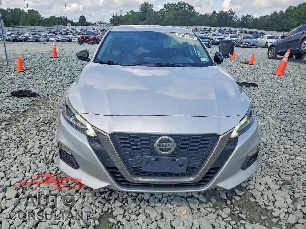 NISSAN ALTIMA 2020 - 1N4BL4CV3LC144343