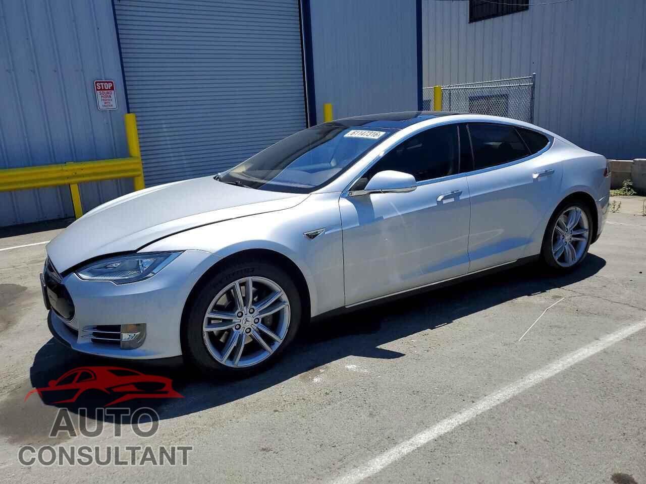 TESLA MODEL S 2013 - 5YJSA1CN3DFP13548
