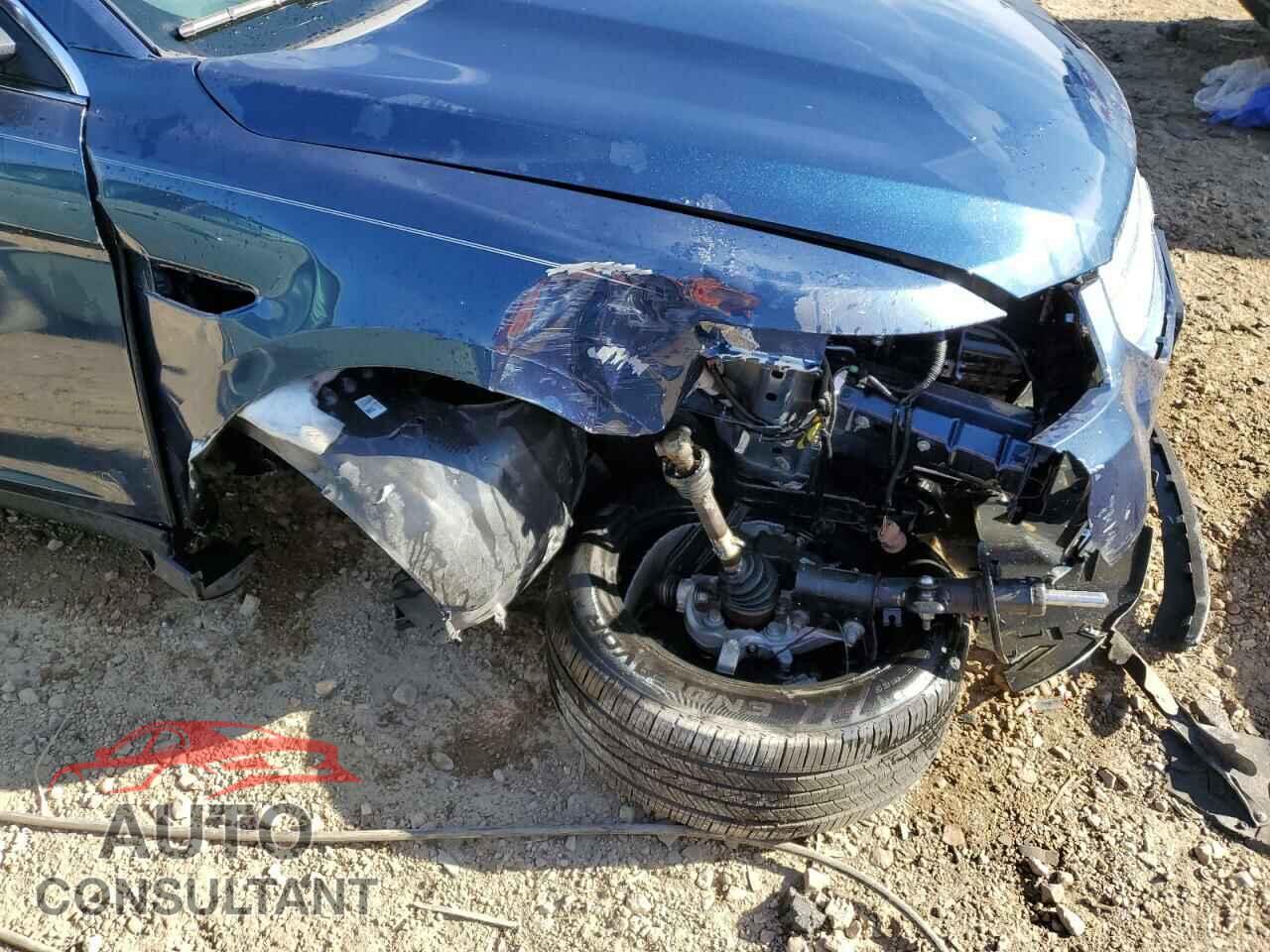 FORD TAURUS 2017 - 1FAHP2E83HG117136