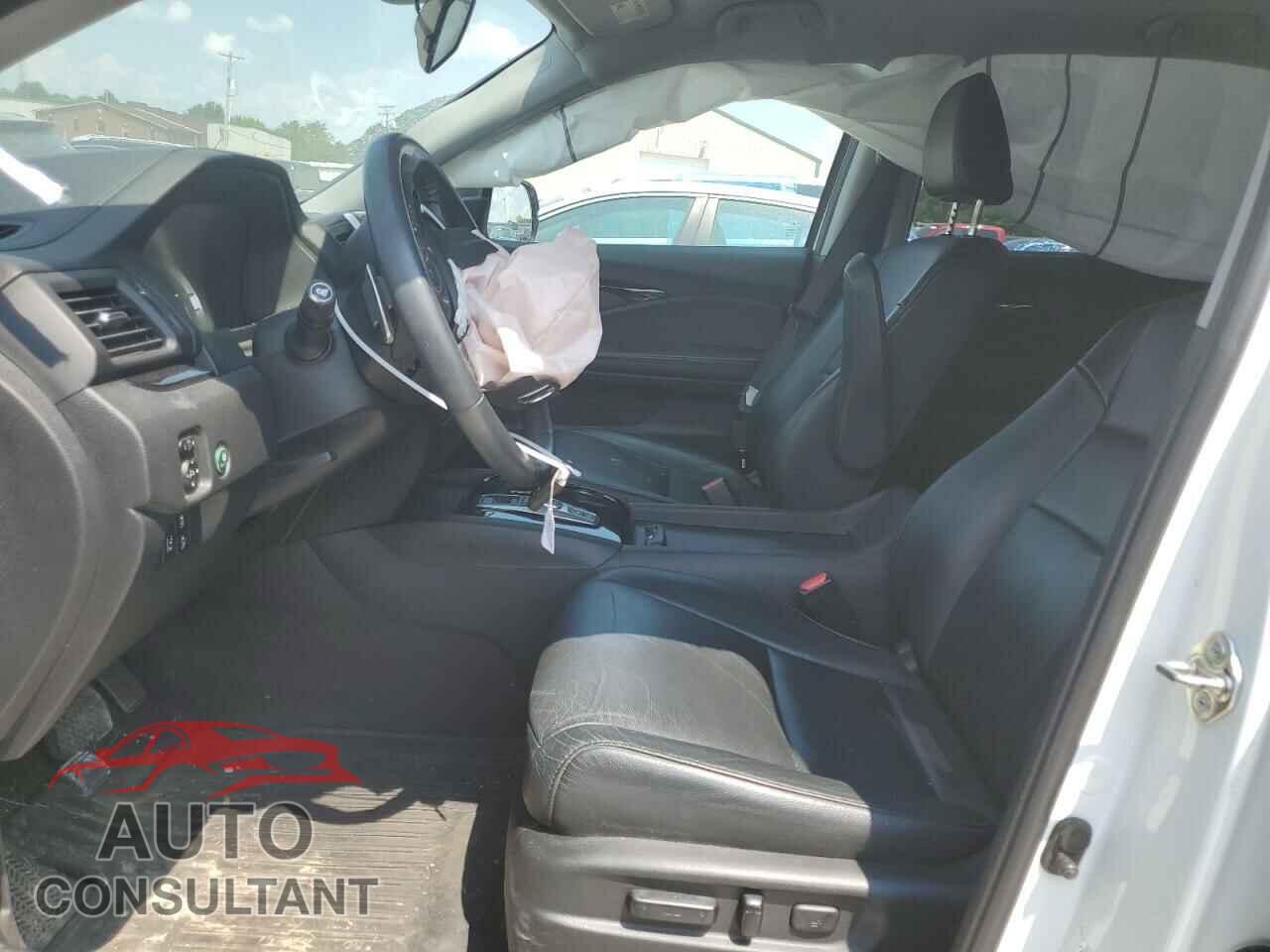HONDA PILOT 2017 - 5FNYF6H99HB022051