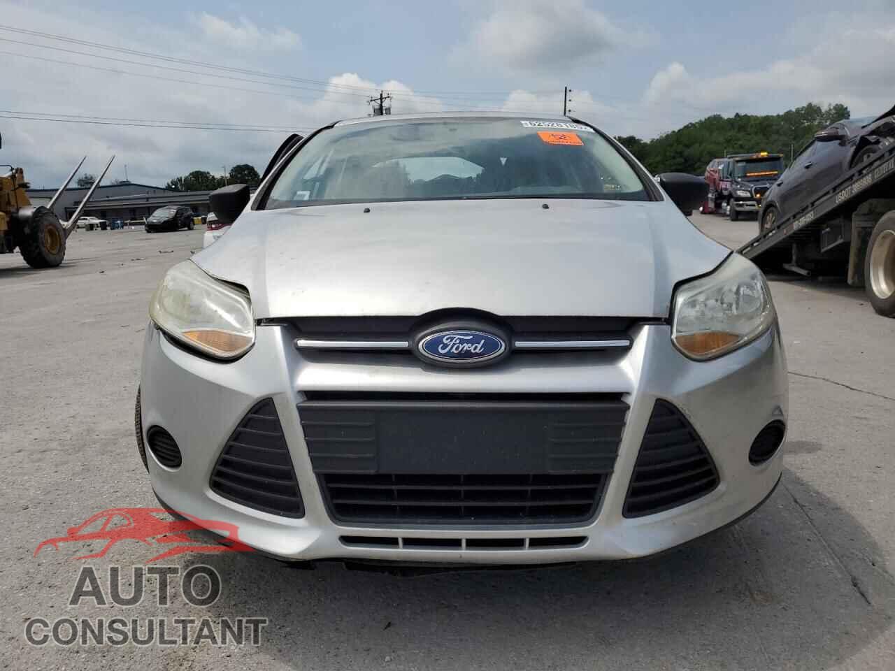 FORD FOCUS 2014 - 1FADP3E22EL450351