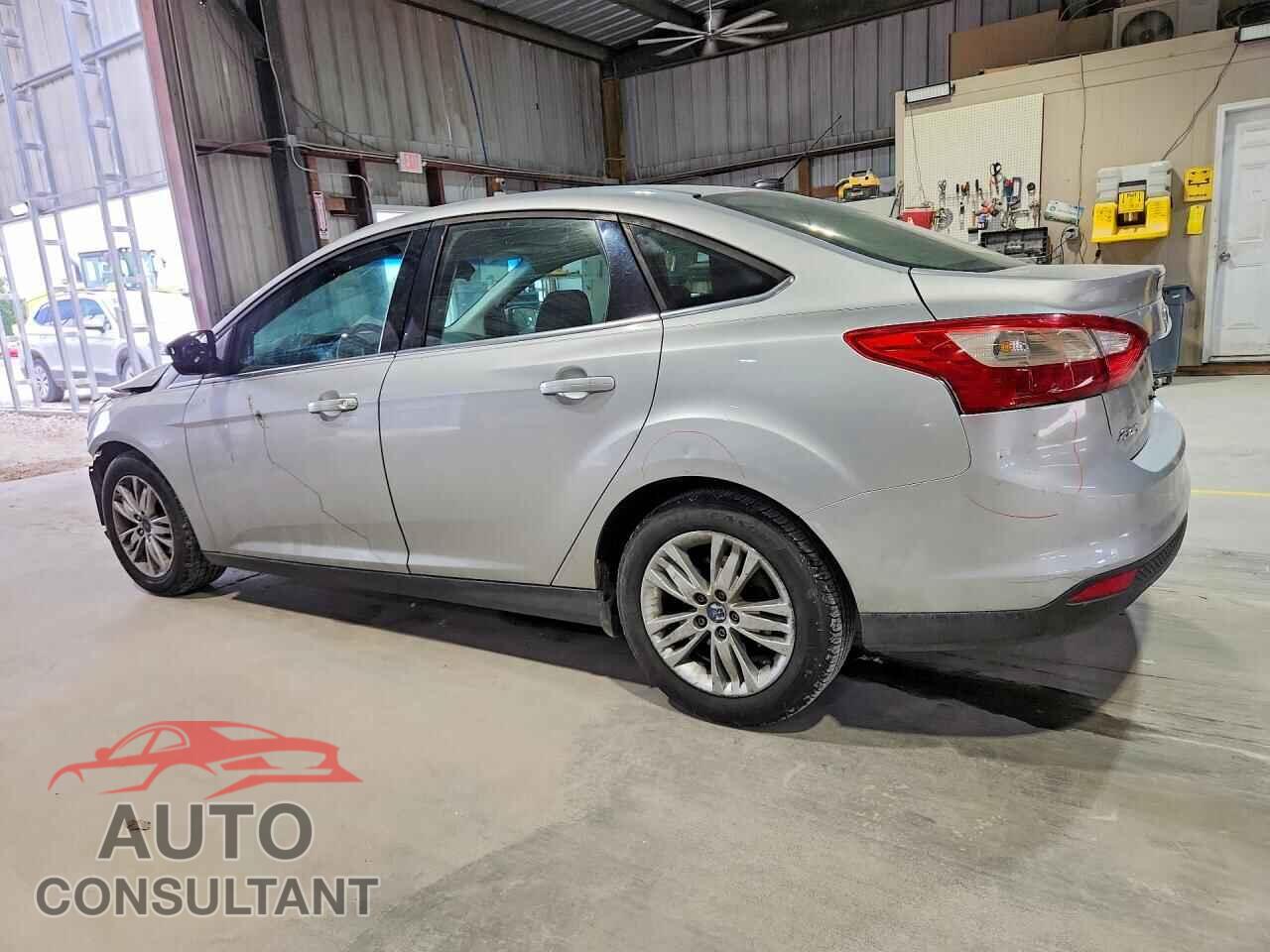 FORD FOCUS 2012 - 1FAHP3H26CL106208