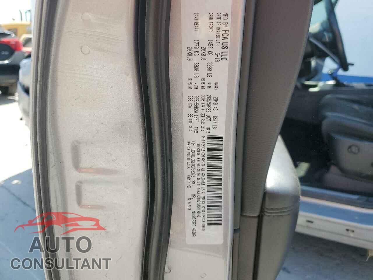 DODGE DURANGO 2019 - 1C4RDJDG8KC780372