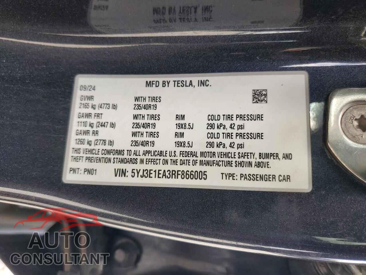 TESLA MODEL 3 2024 - 5YJ3E1EA3RF866005