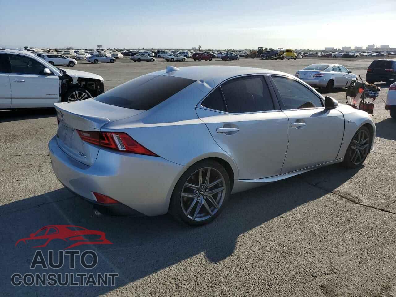 LEXUS IS 2015 - JTHBE1D28F5021670