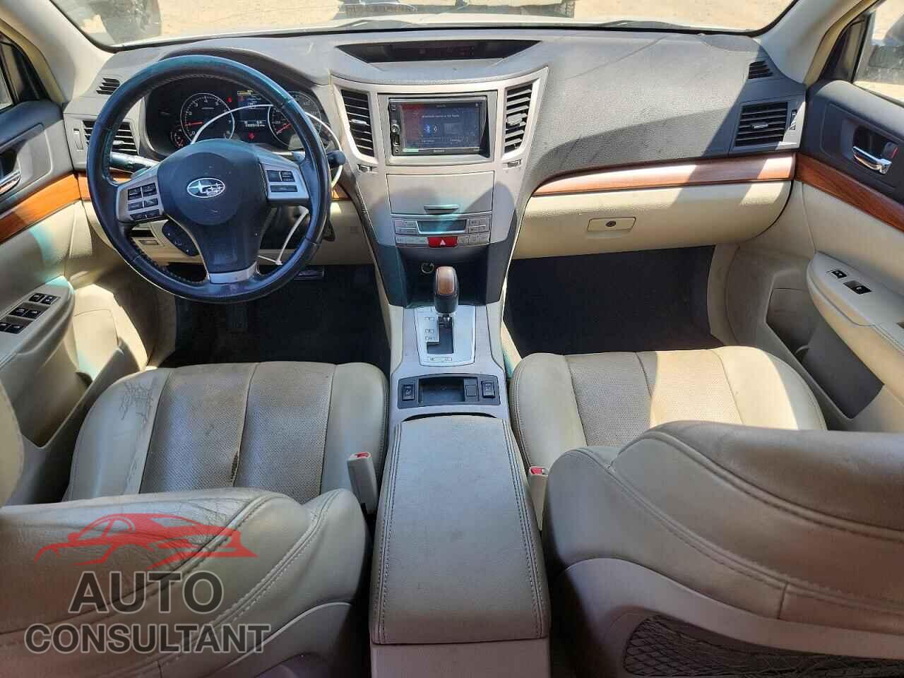 SUBARU OUTBACK 2013 - 4S4BRBKC8D3217670