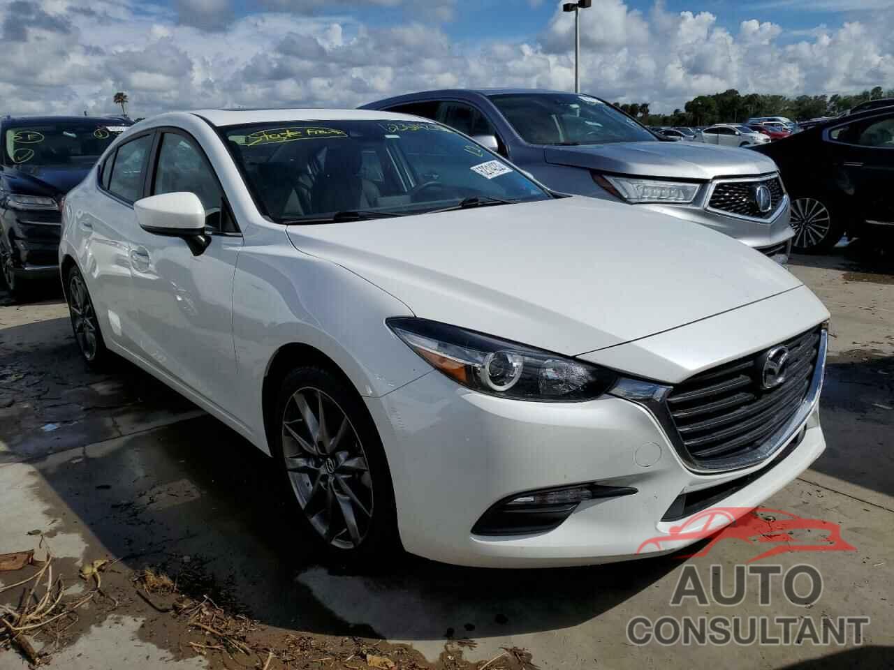 MAZDA 3 2018 - 3MZBN1V3XJM216579