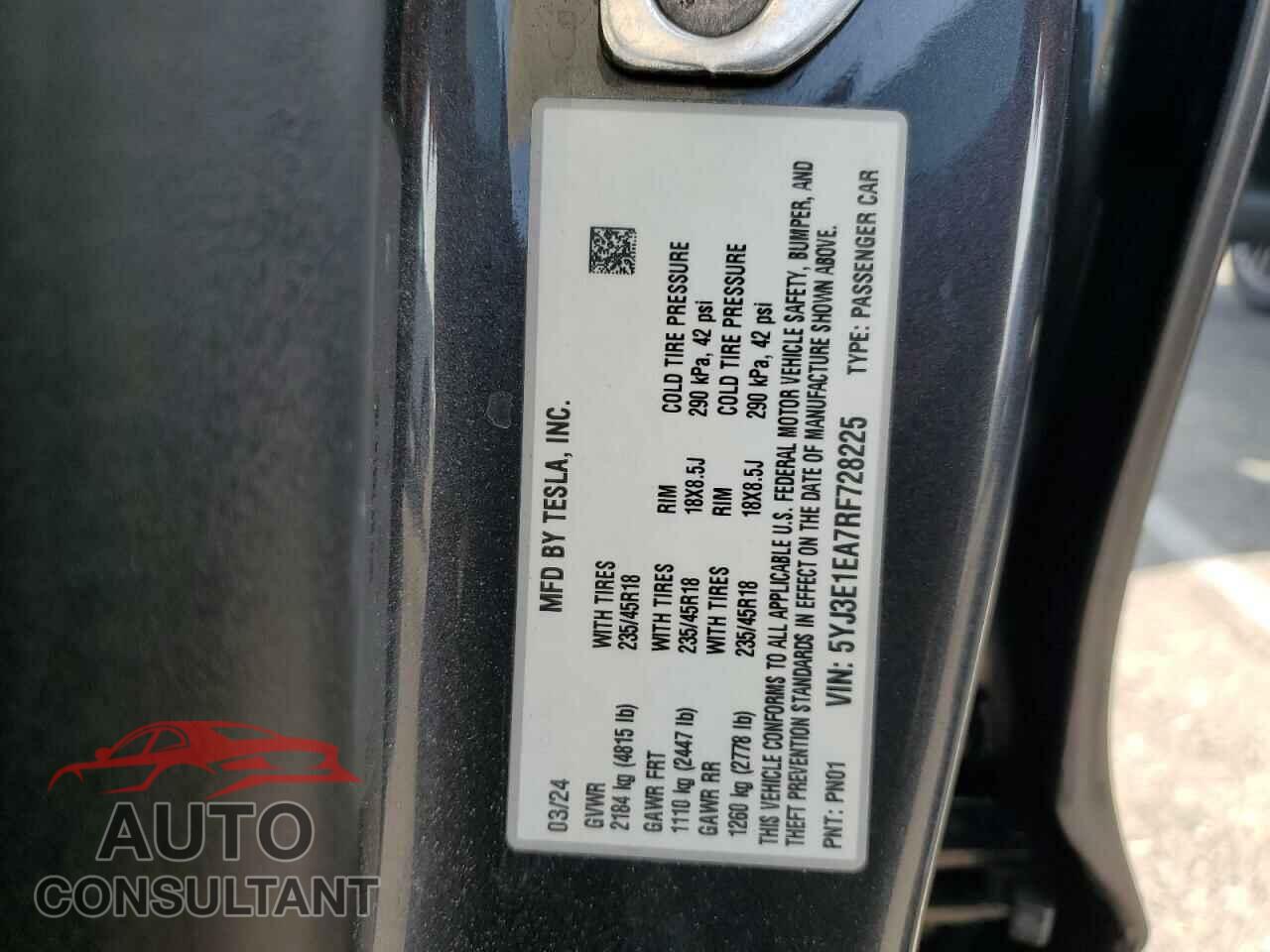 TESLA MODEL 3 2024 - 5YJ3E1EA7RF728225