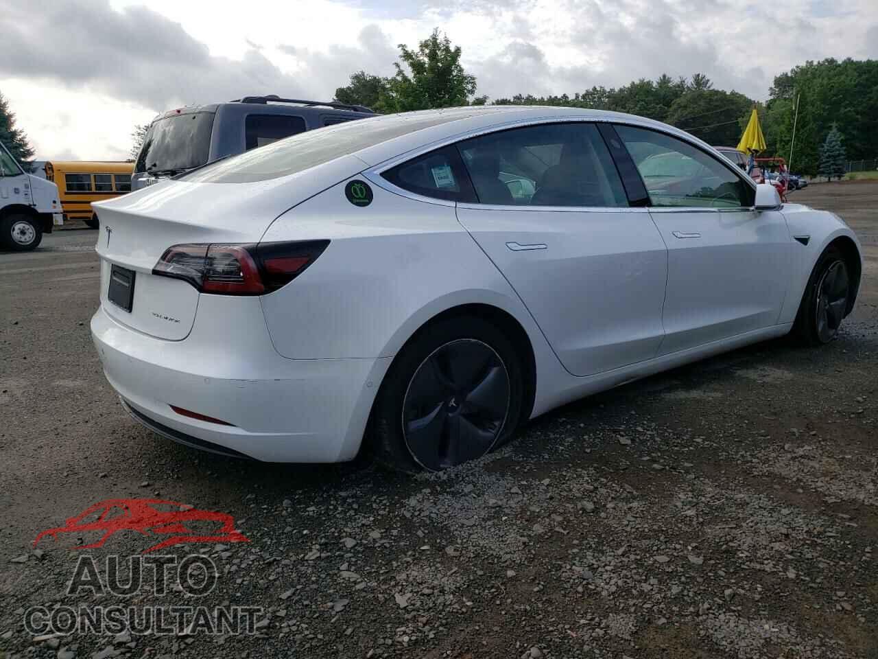 TESLA MODEL 3 2019 - 5YJ3E1EB7KF493713