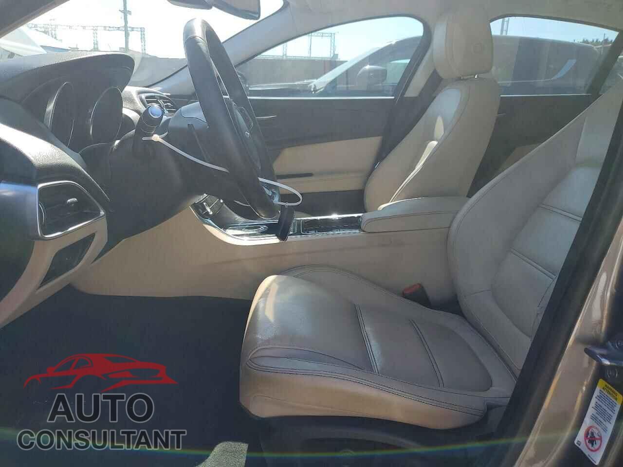 JAGUAR XE 2017 - SAJAE4BV4HA962251
