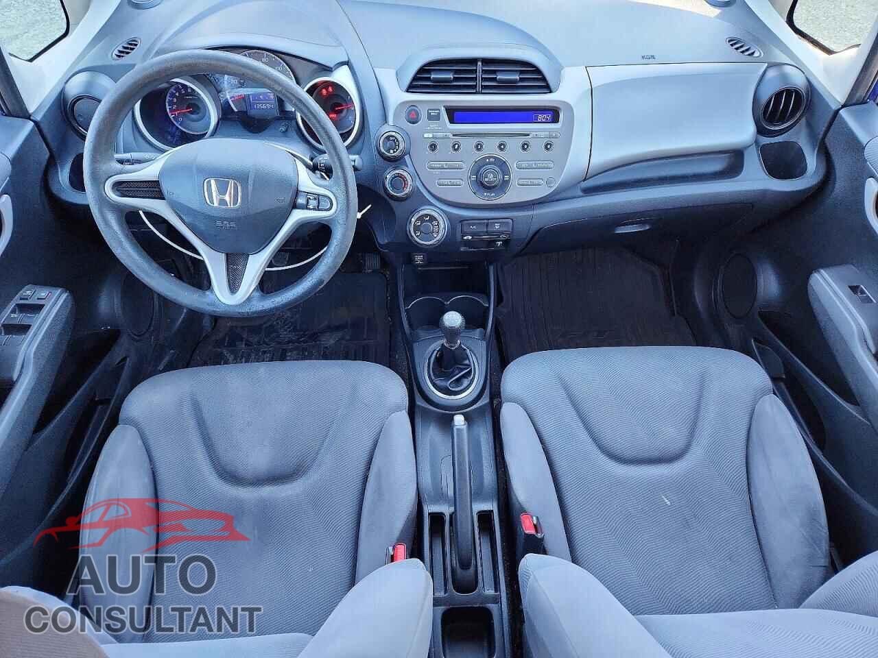 HONDA FIT 2013 - JHMGE8G38DC053823