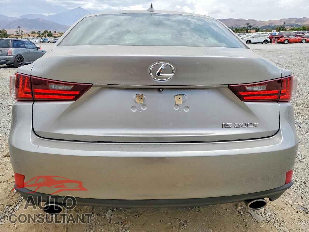 LEXUS IS 2016 - JTHBA1D2XG5028620