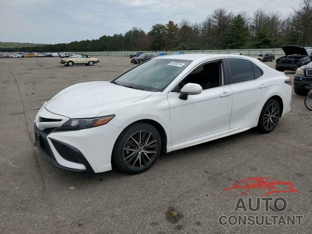 TOYOTA CAMRY 2022 - 4T1G11AK8NU695809