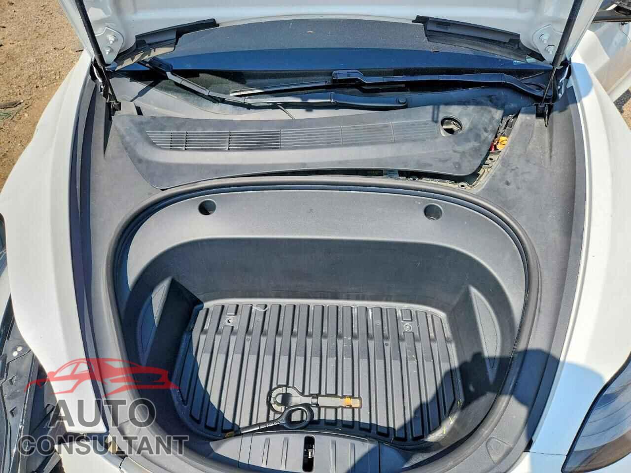 TESLA MODEL 3 2021 - 5YJ3E1EC3MF984582