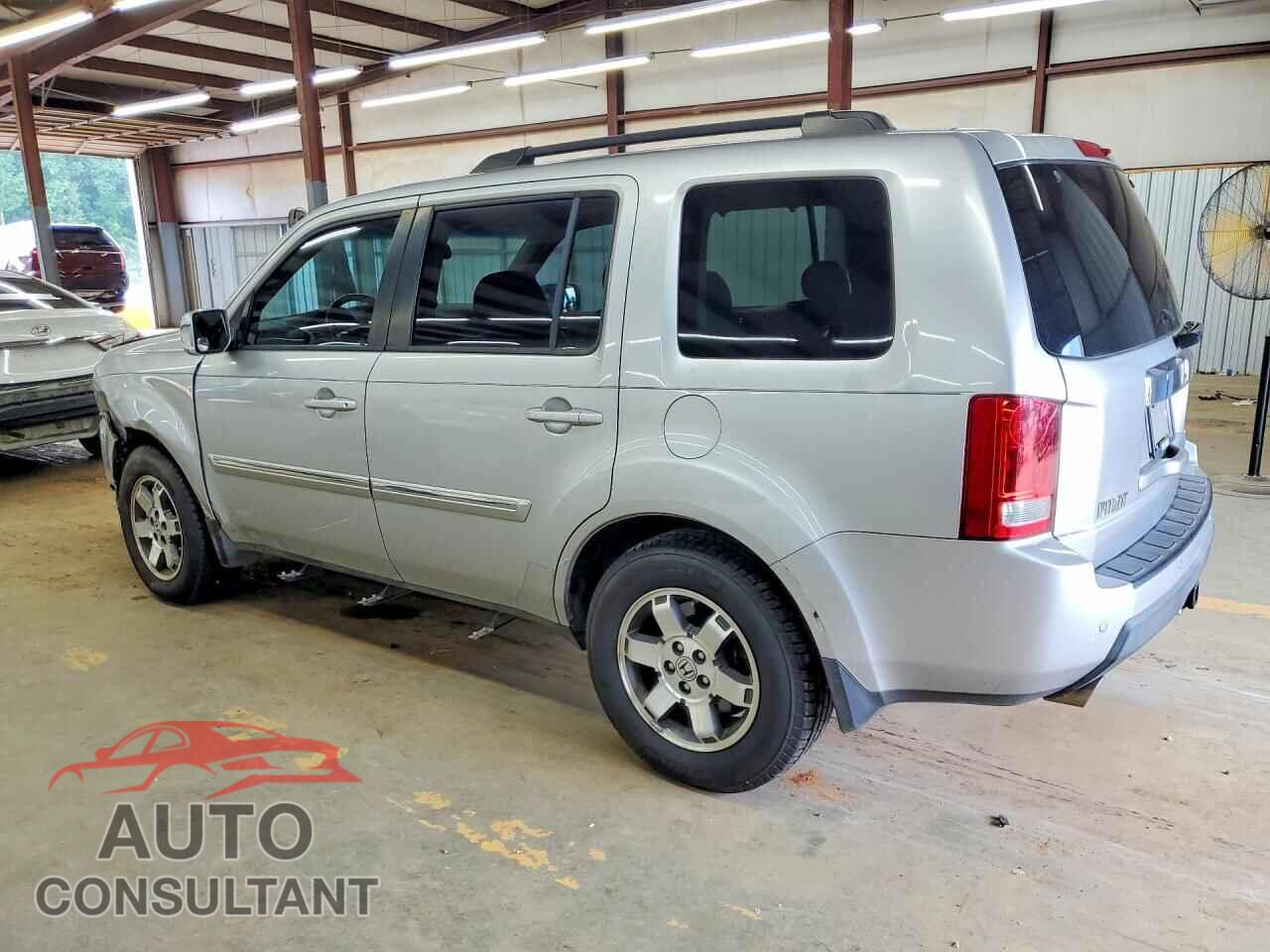 HONDA PILOT 2011 - 5FNYF4H94BB087868