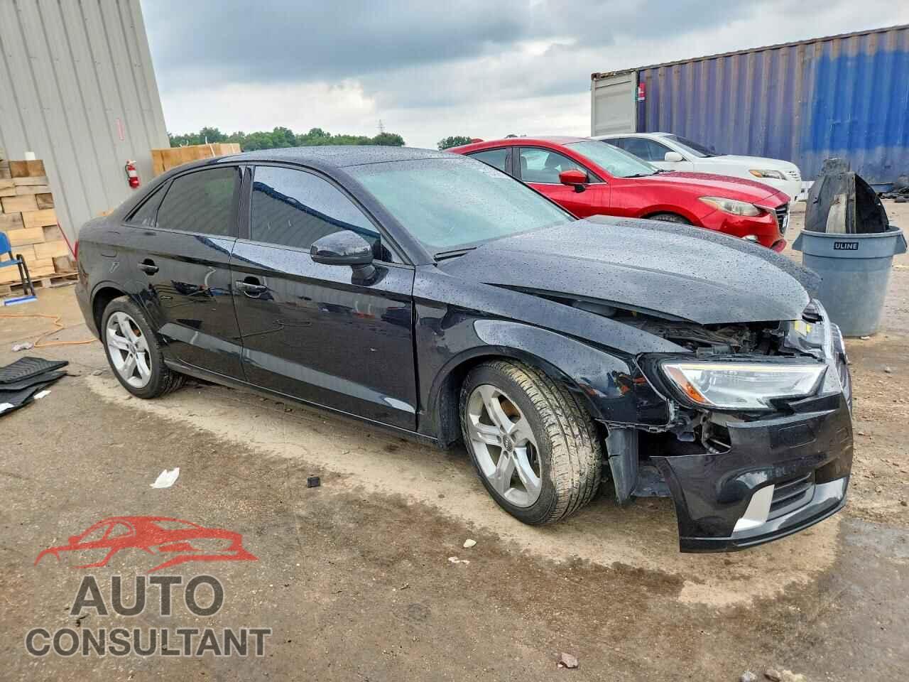 AUDI A3 2018 - WAUB8GFF2J1060196