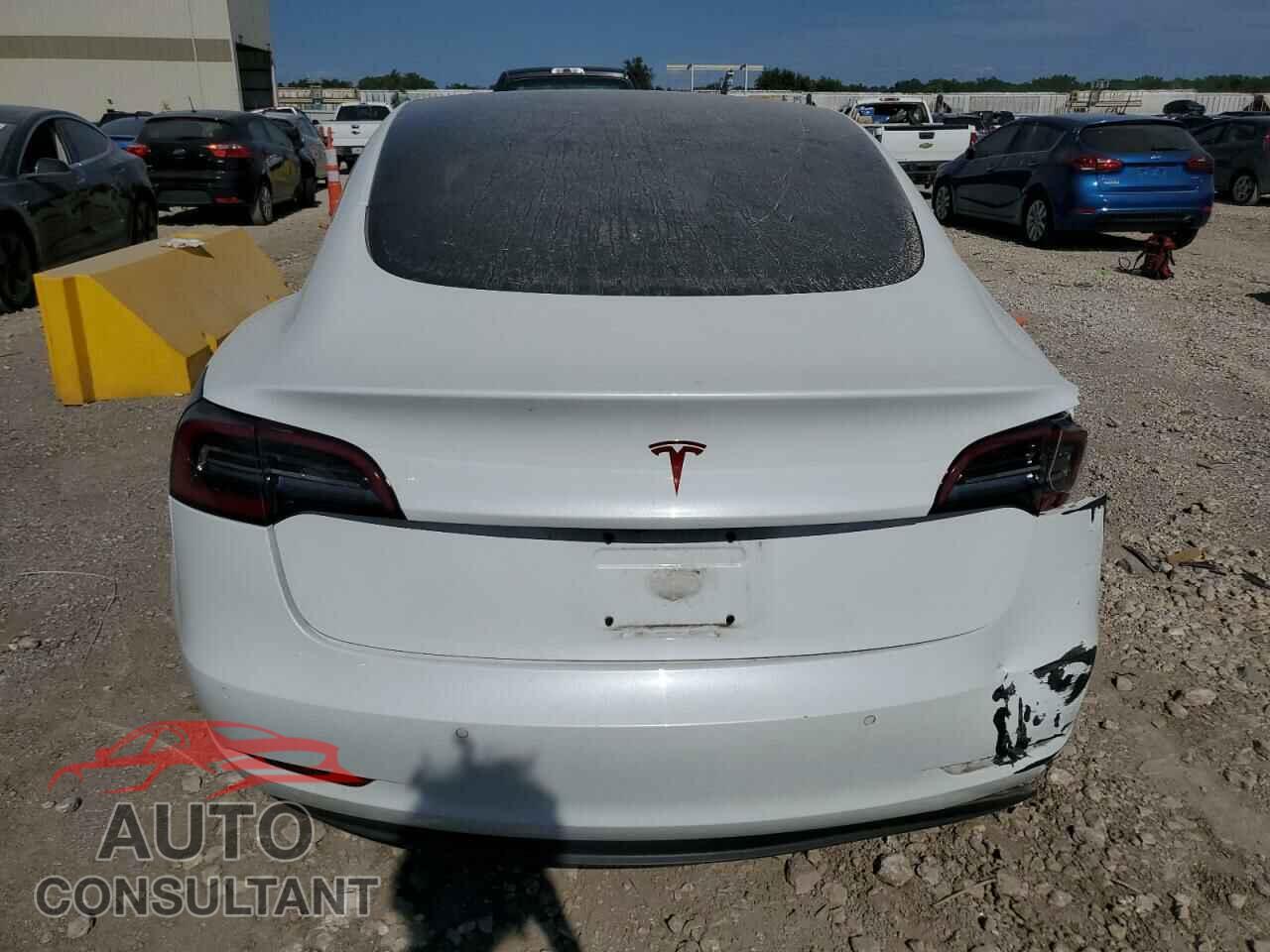 TESLA MODEL 3 2018 - 5YJ3E1EA4JF049291