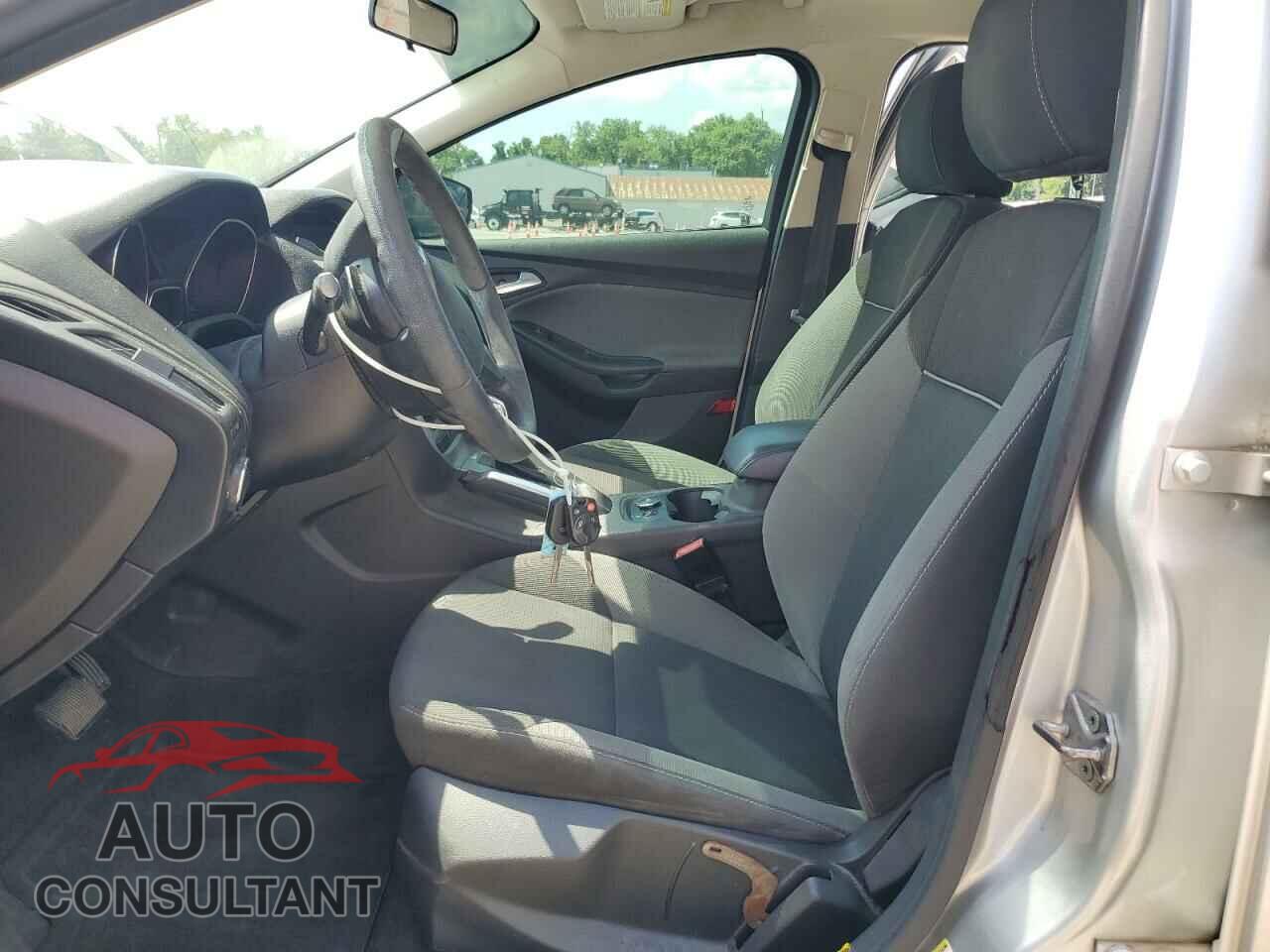 FORD FOCUS 2013 - 1FADP3F25DL106039