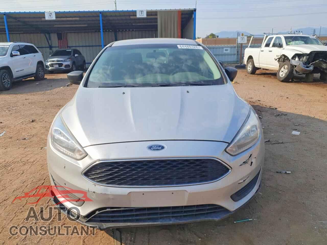 FORD FOCUS 2017 - 1FADP3E25HL328958