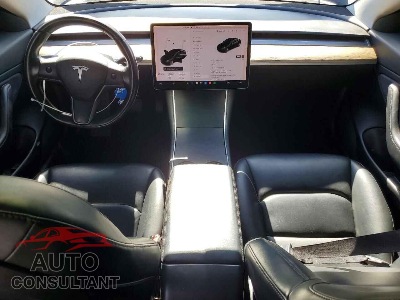 TESLA MODEL 3 2018 - 5YJ3E1EA0JF176376