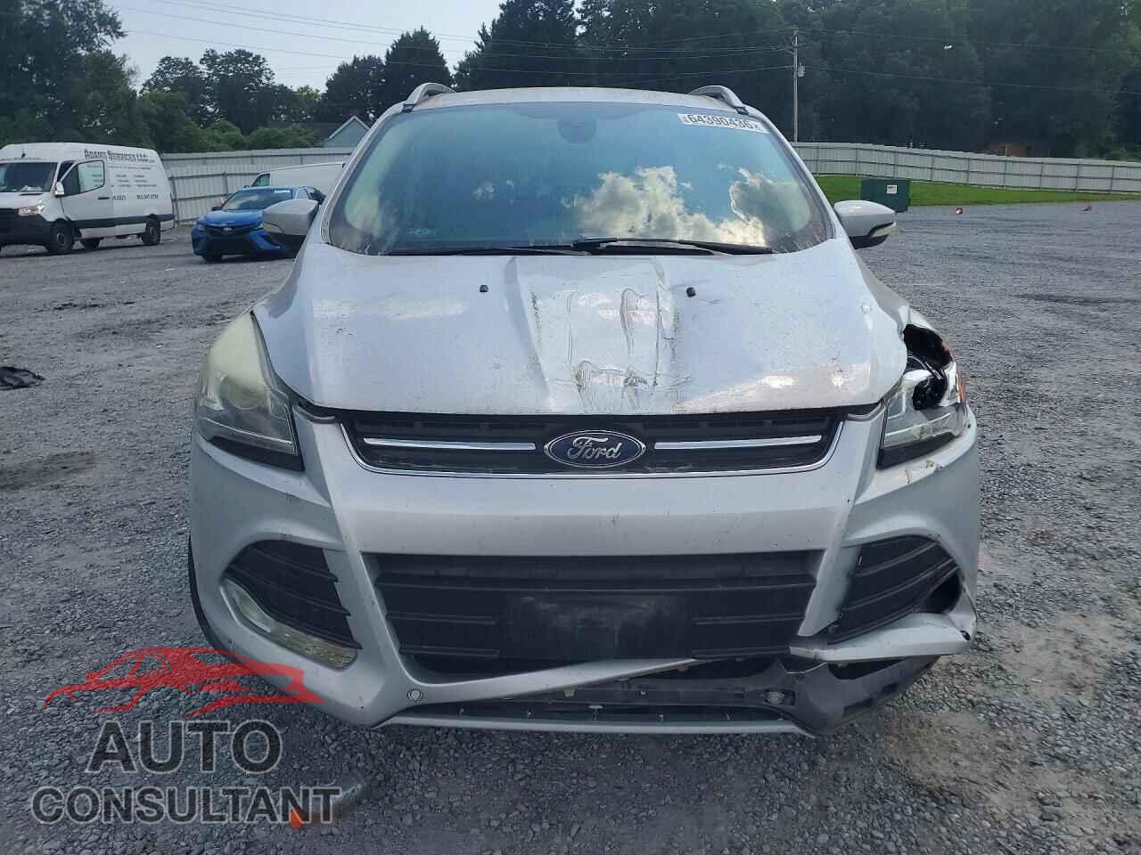 FORD ESCAPE 2015 - 1FMCU9J91FUB68942