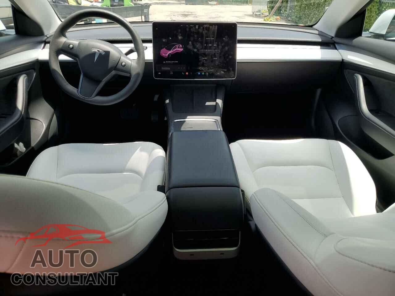 TESLA MODEL 3 2021 - 5YJ3E1EA2MF063856