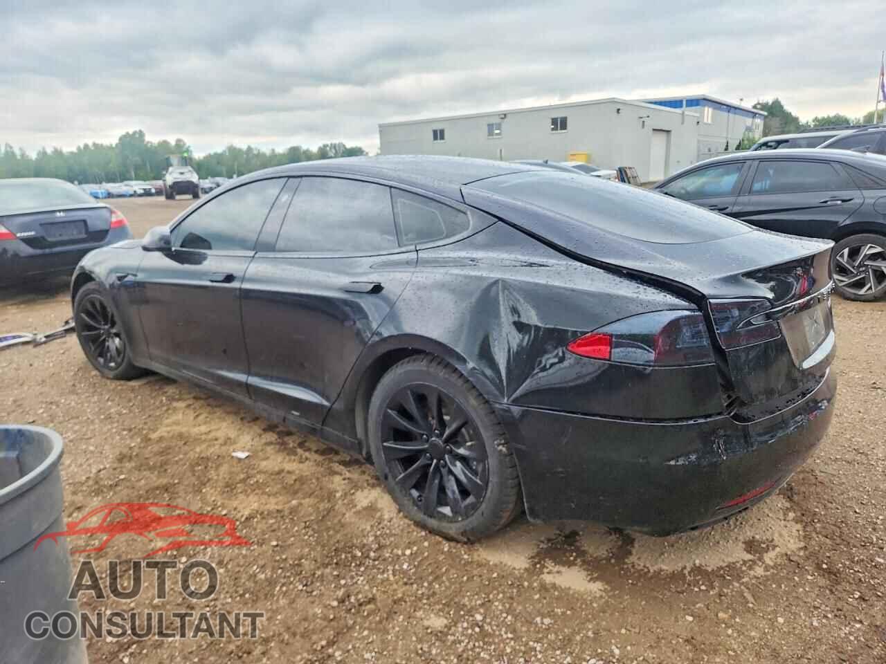 TESLA MODEL S 2017 - 5YJSA1E26HF194519