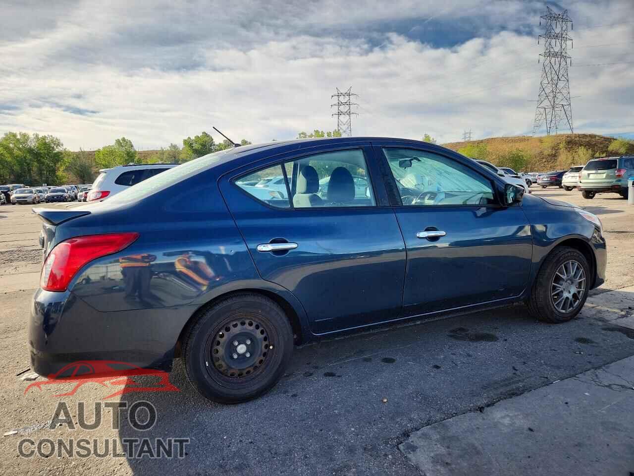 NISSAN VERSA 2017 - 3N1CN7AP3HL843310