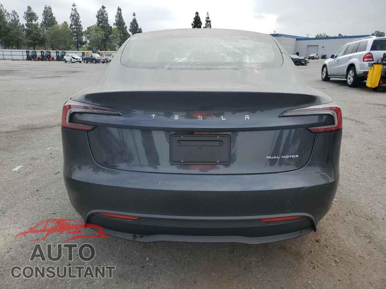 TESLA MODEL 3 2024 - 5YJ3E1EB4RF816139