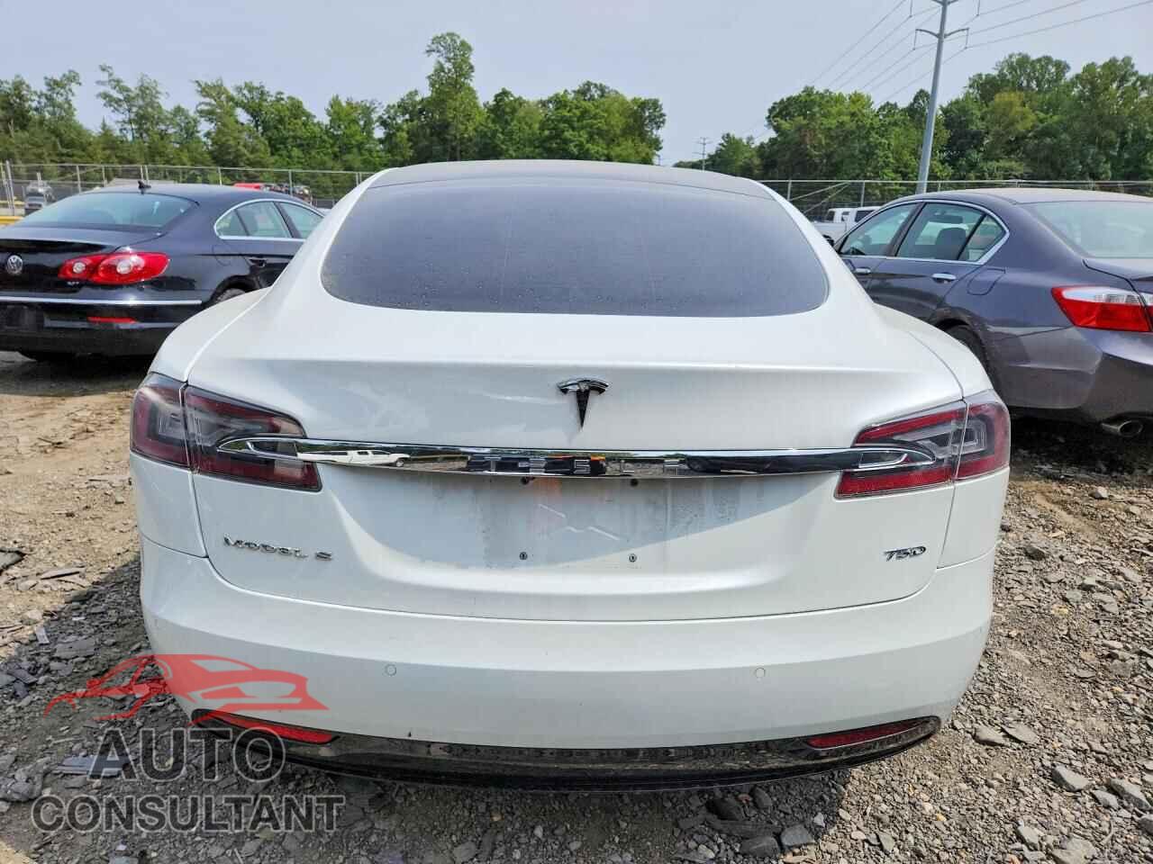 TESLA MODEL S 2018 - 5YJSA1E24JF294852