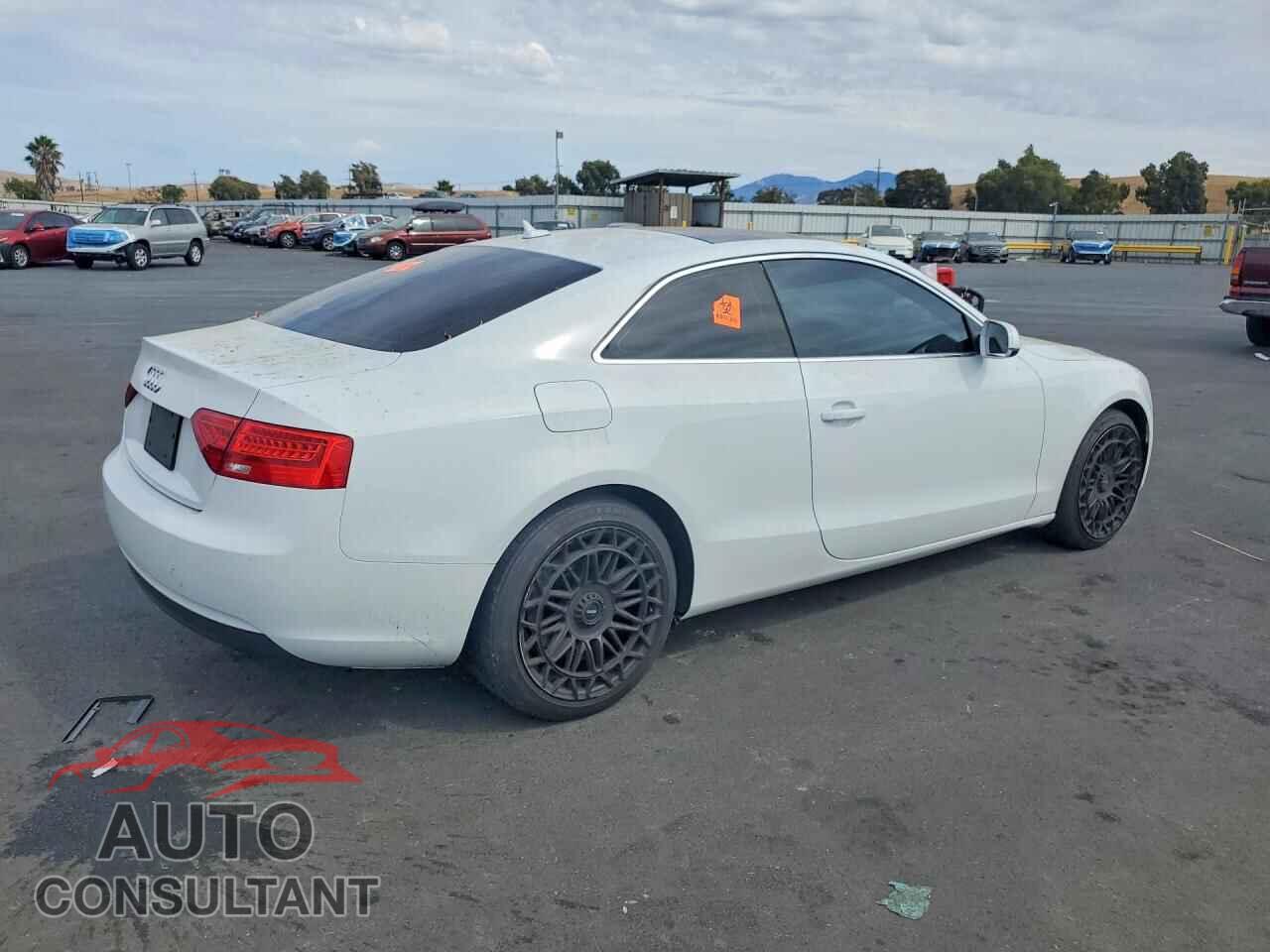 AUDI A5 2013 - WAUCFAFR4DA066135