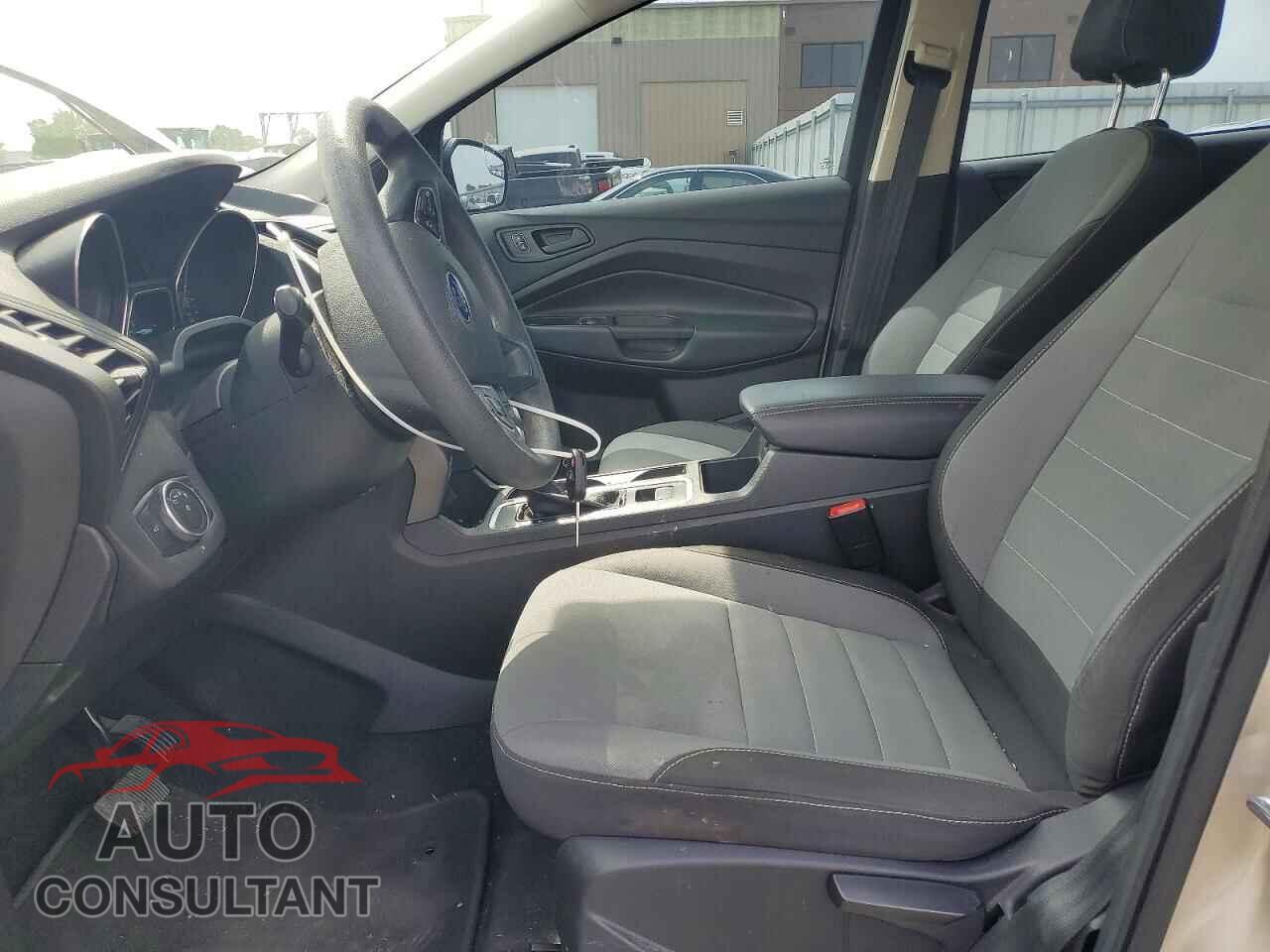 FORD ESCAPE 2017 - 1FMCU0F78HUE23673