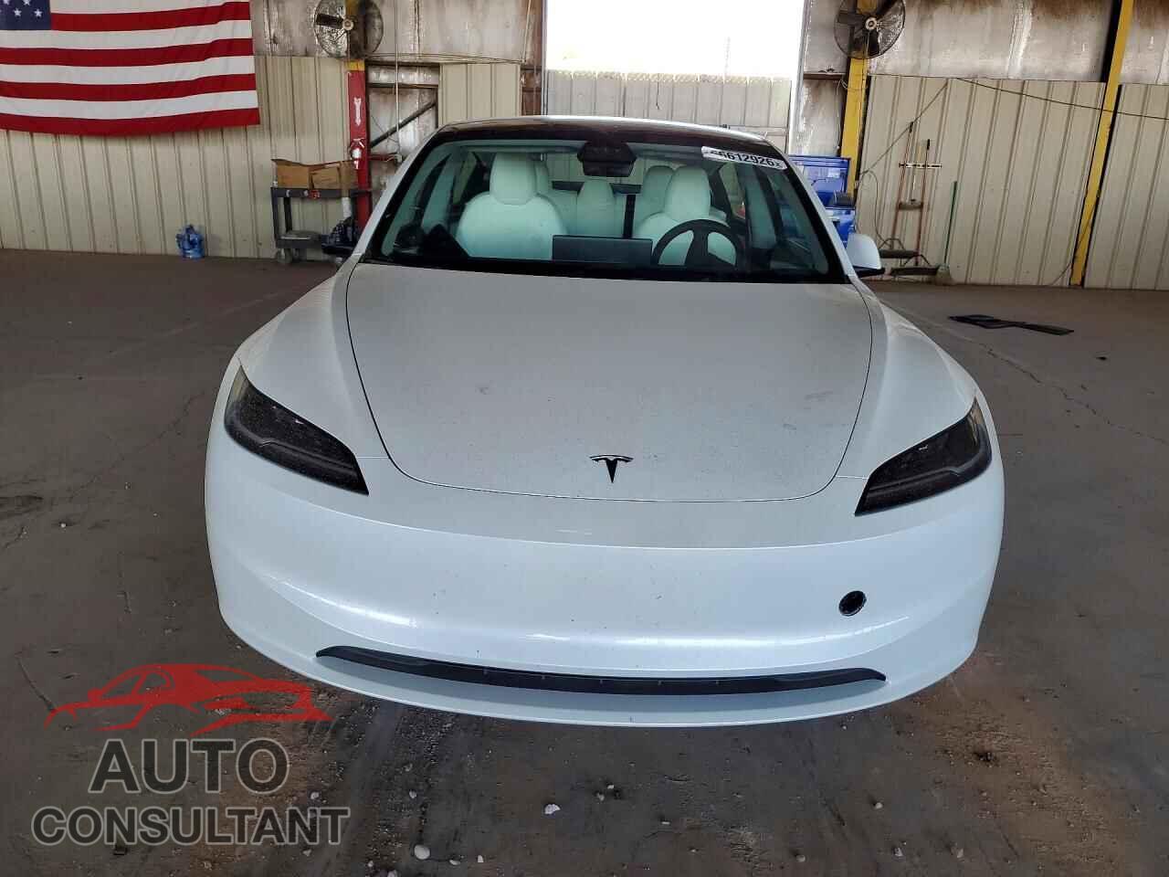 TESLA MODEL 3 2024 - 5YJ3E1EA6RF872042