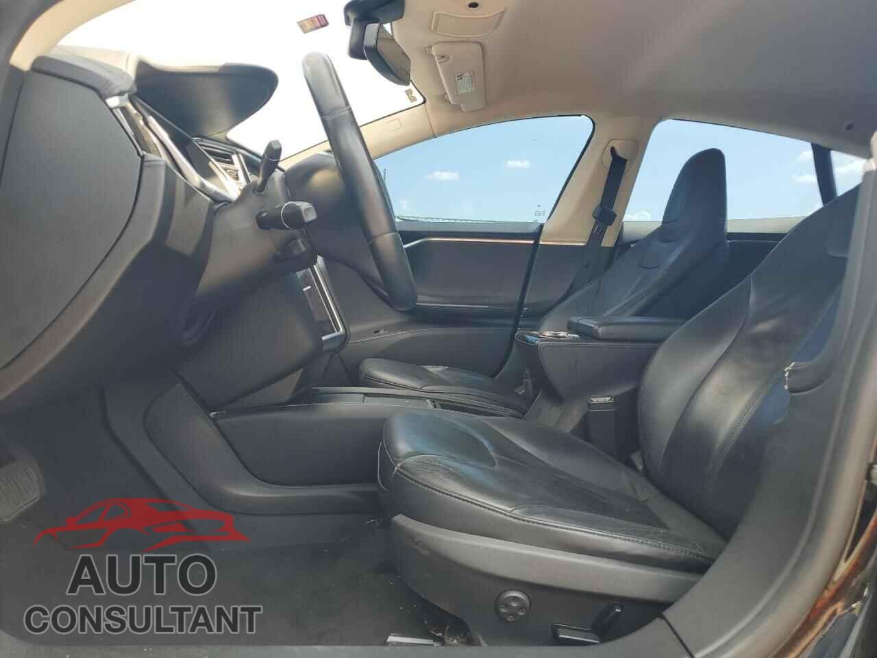 TESLA MODEL S 2013 - 5YJSA1DN6DFP20864